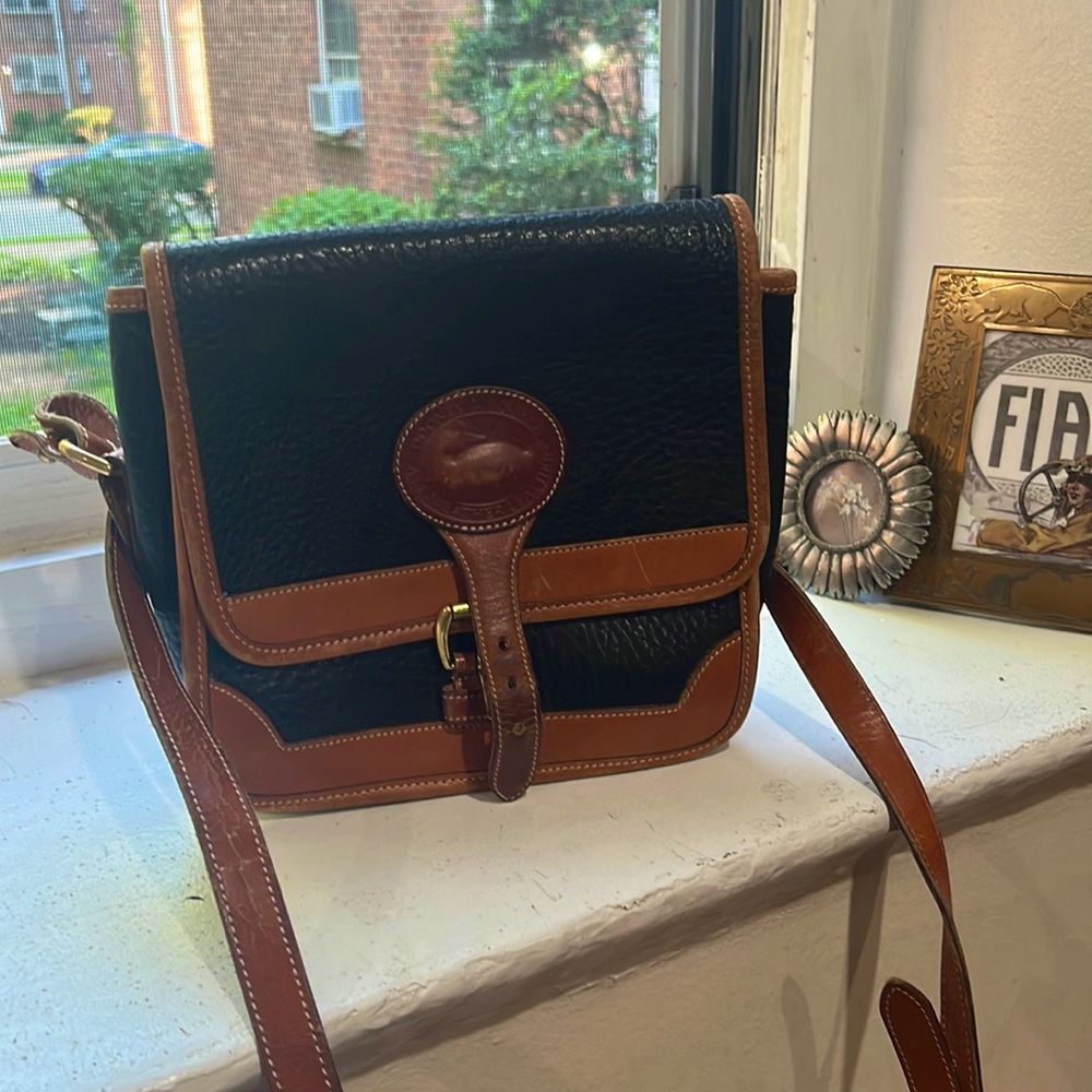 Vintage Dooney & Bourke leather black and brown carrier purse